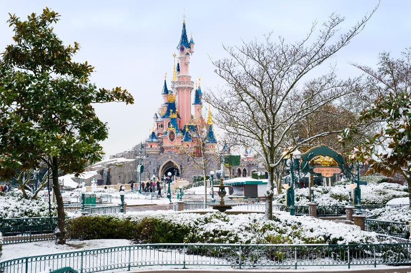 Disney Hotel Santa Fe Кувре Екстериор снимка